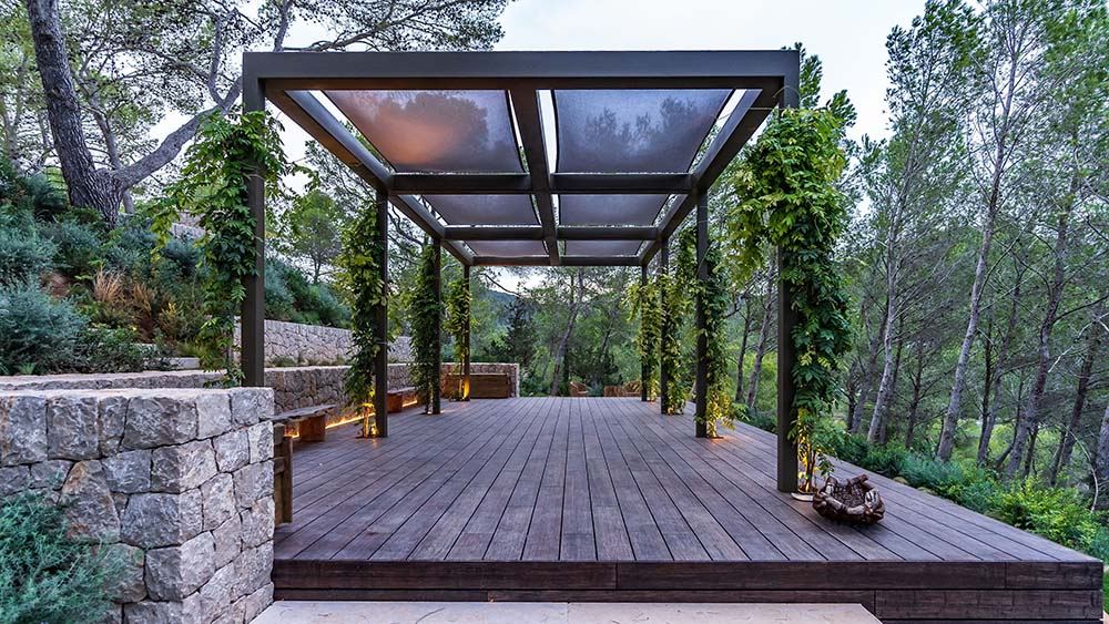 Can N Ibiza estate: pergola deck with integrated lighting