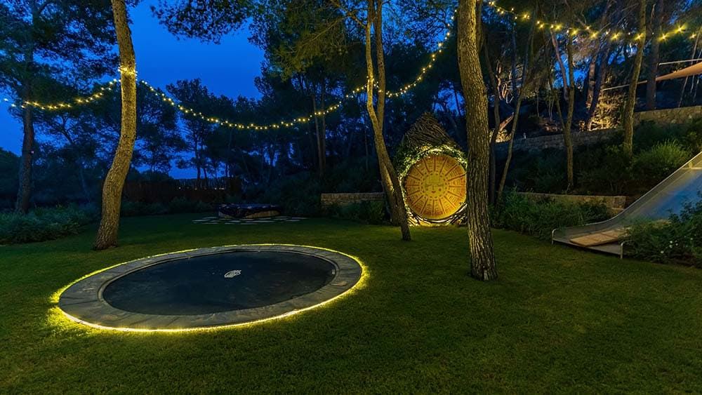 Can N Ibiza estate: pergola deck with integrated lighting (2)