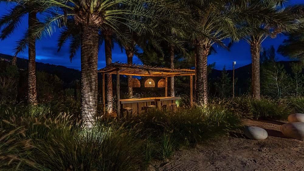 Can N Ibiza estate: LED lighting along a dry-stone wall (2)