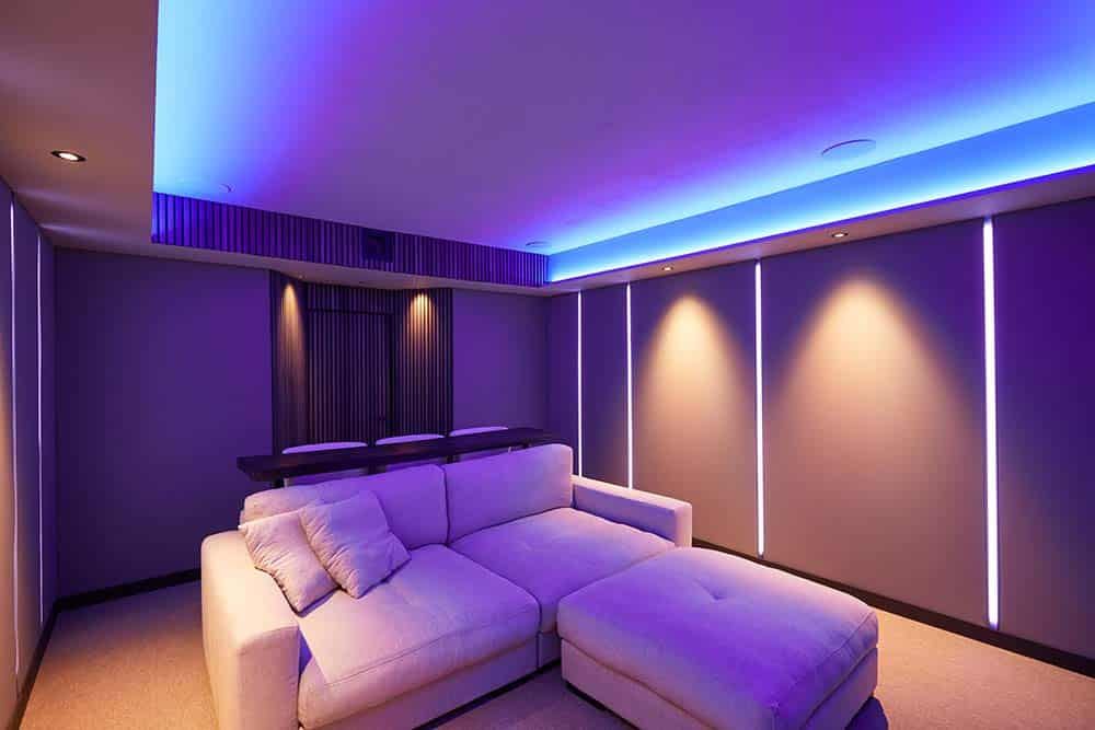 Concept Installations Ibiza showroom: cinema room seating
